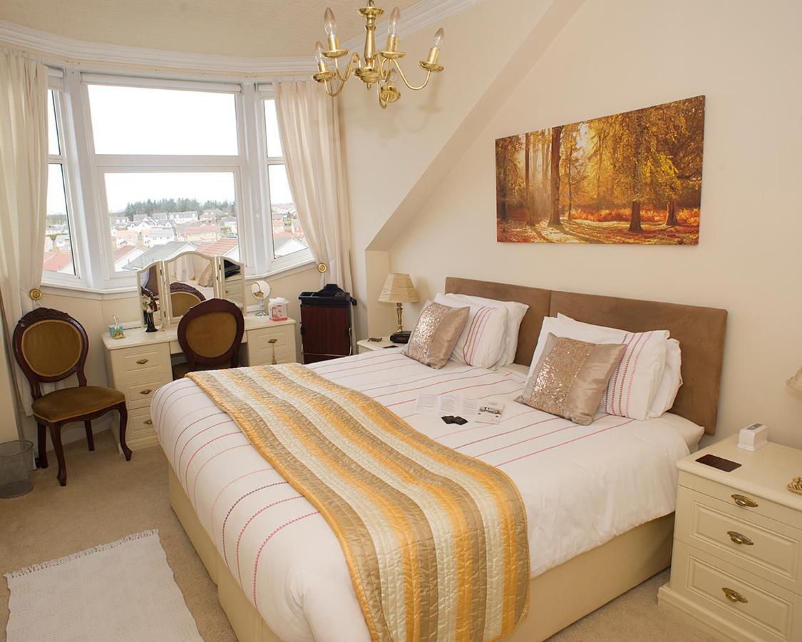 Bed and Breakfast Craig Park House Airdrie Esterno foto